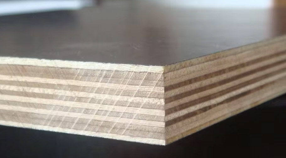 Plywood Nedir? Kullanım Alanları ve Özellikleri